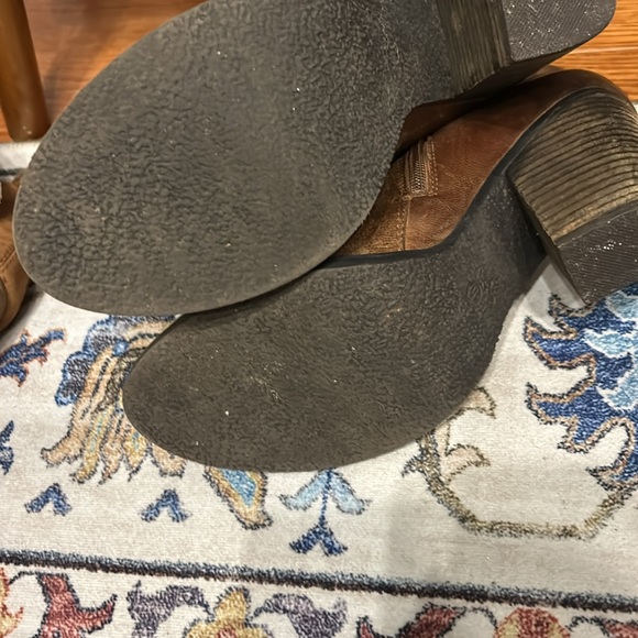 LOT of 3 pairs of booties in nice condition. All Size 10. - Picture 5 of 6